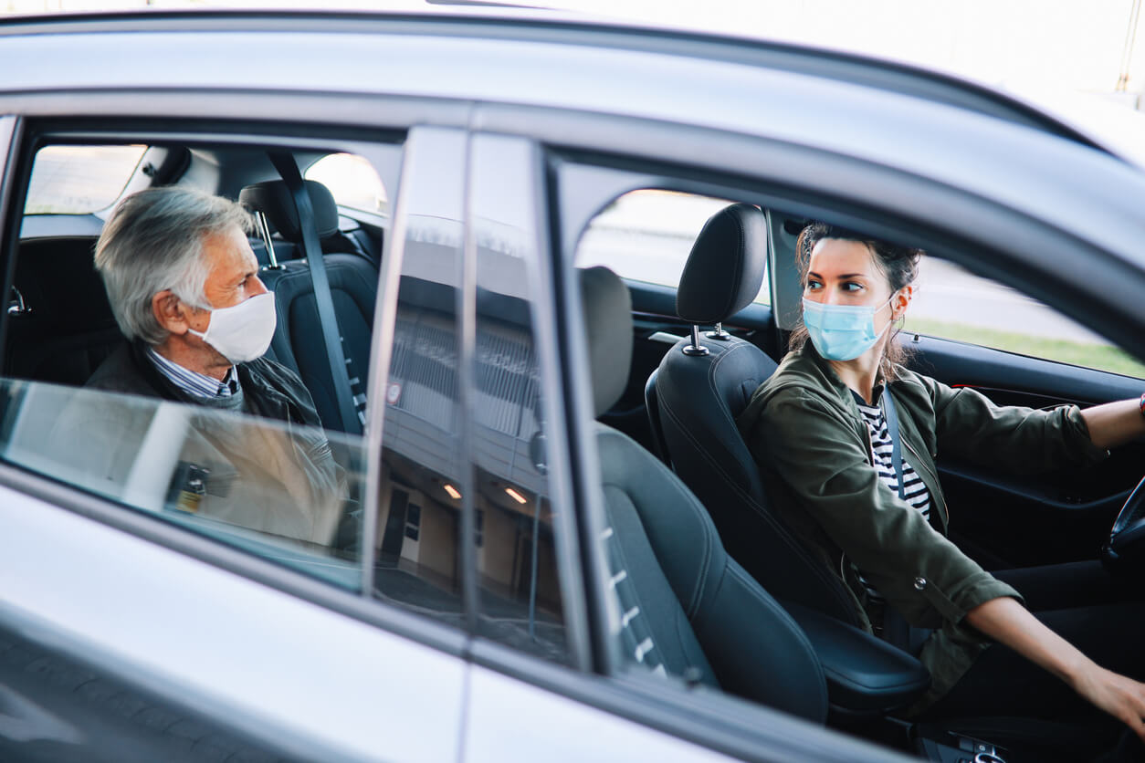 A Uber aceita carros a partir de que ano? Veja o ano mínimo pra Uber!